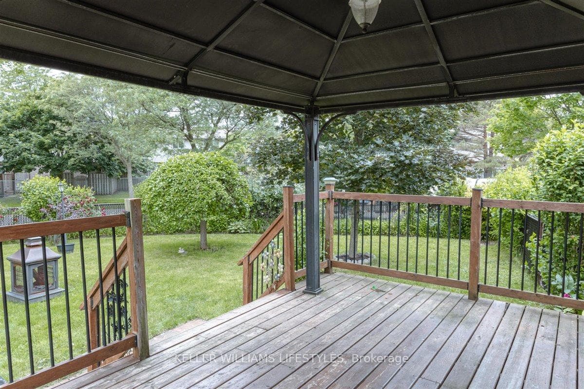 88 Dudley Crescent photo 31
