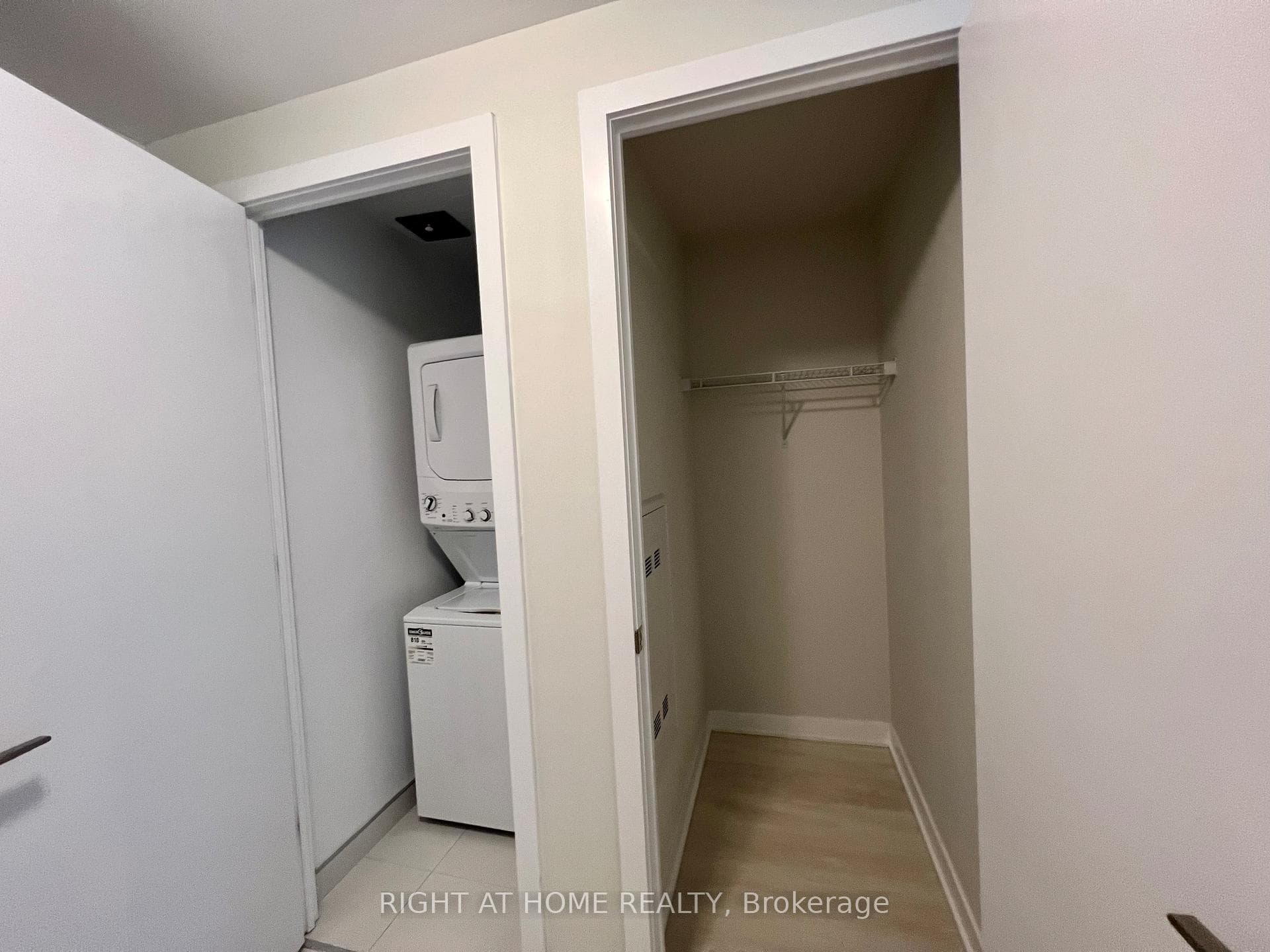 2221 Yonge Street Unit 2505 photo 13