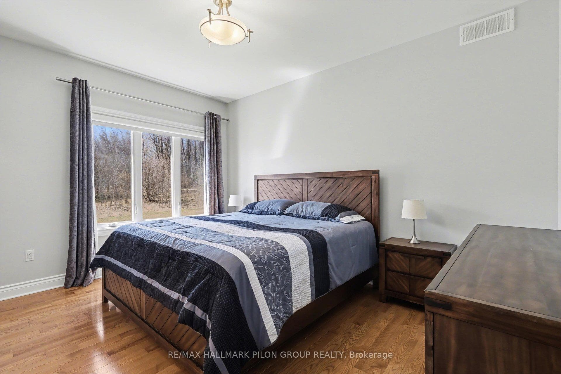 1754 Celine Street photo 10