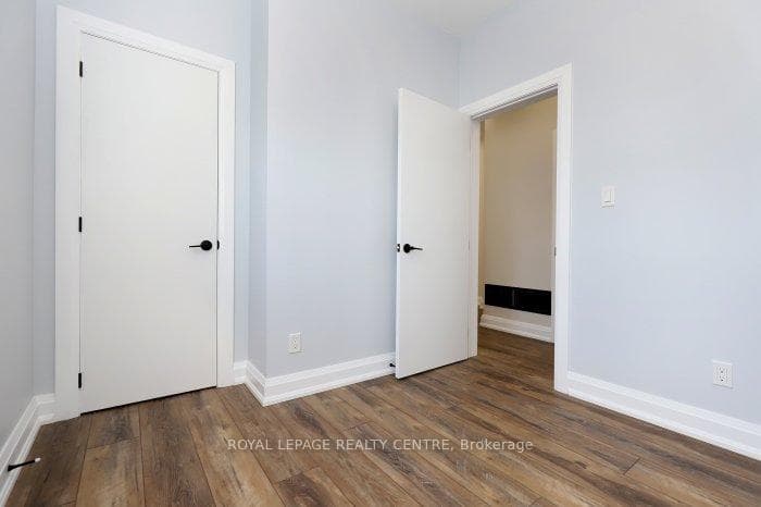 201 Medland Street Unit B photo 24