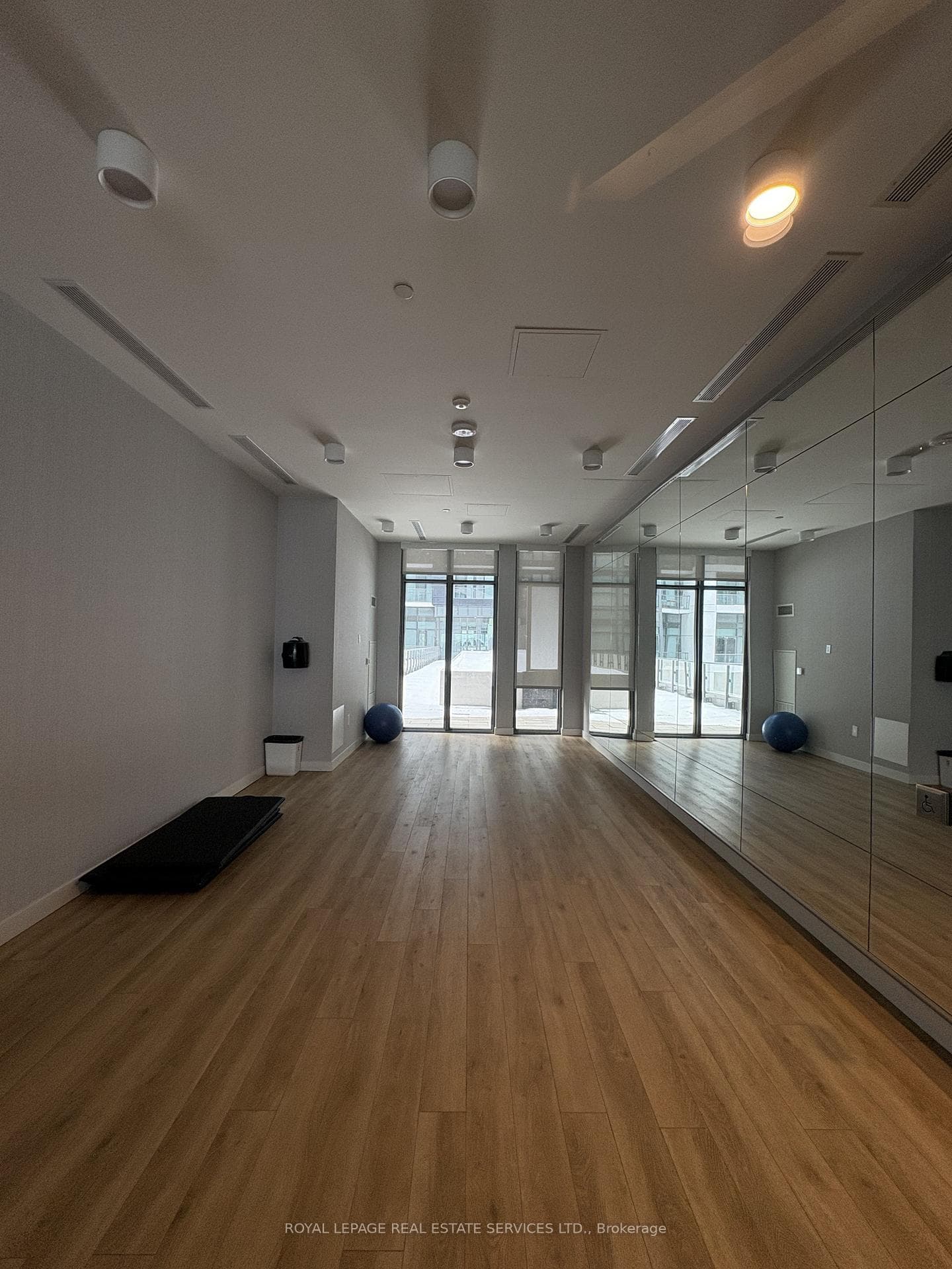 70 Princess Street Unit 2213 photo 17