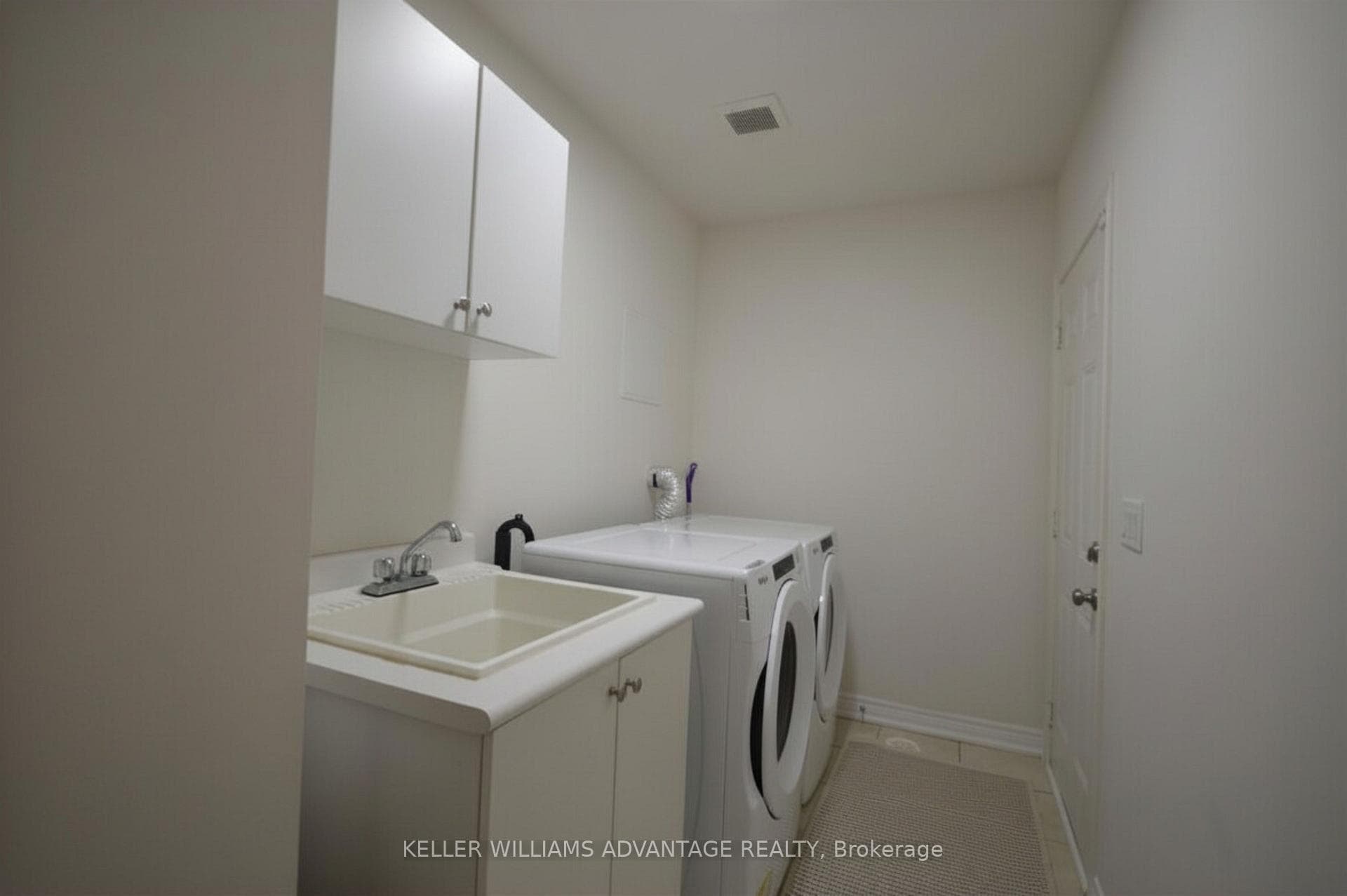 466 Silver Maple Road photo 5