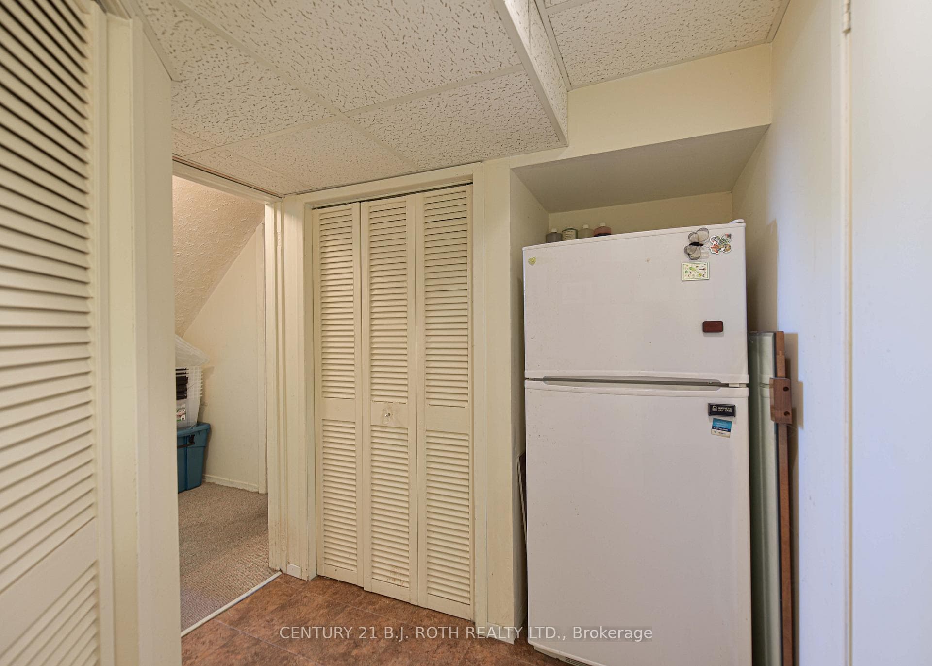 577 Sundial Drive photo 33