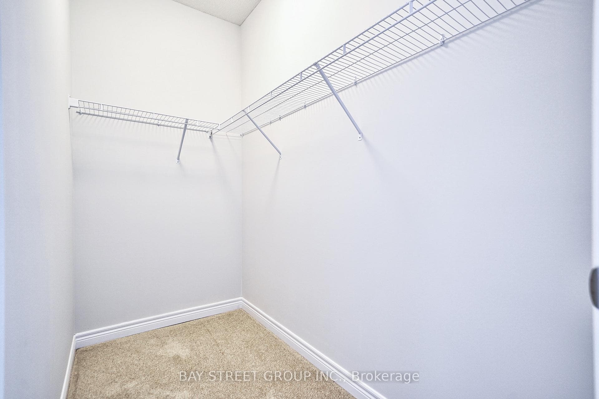 153 Mumbai Drive photo 27