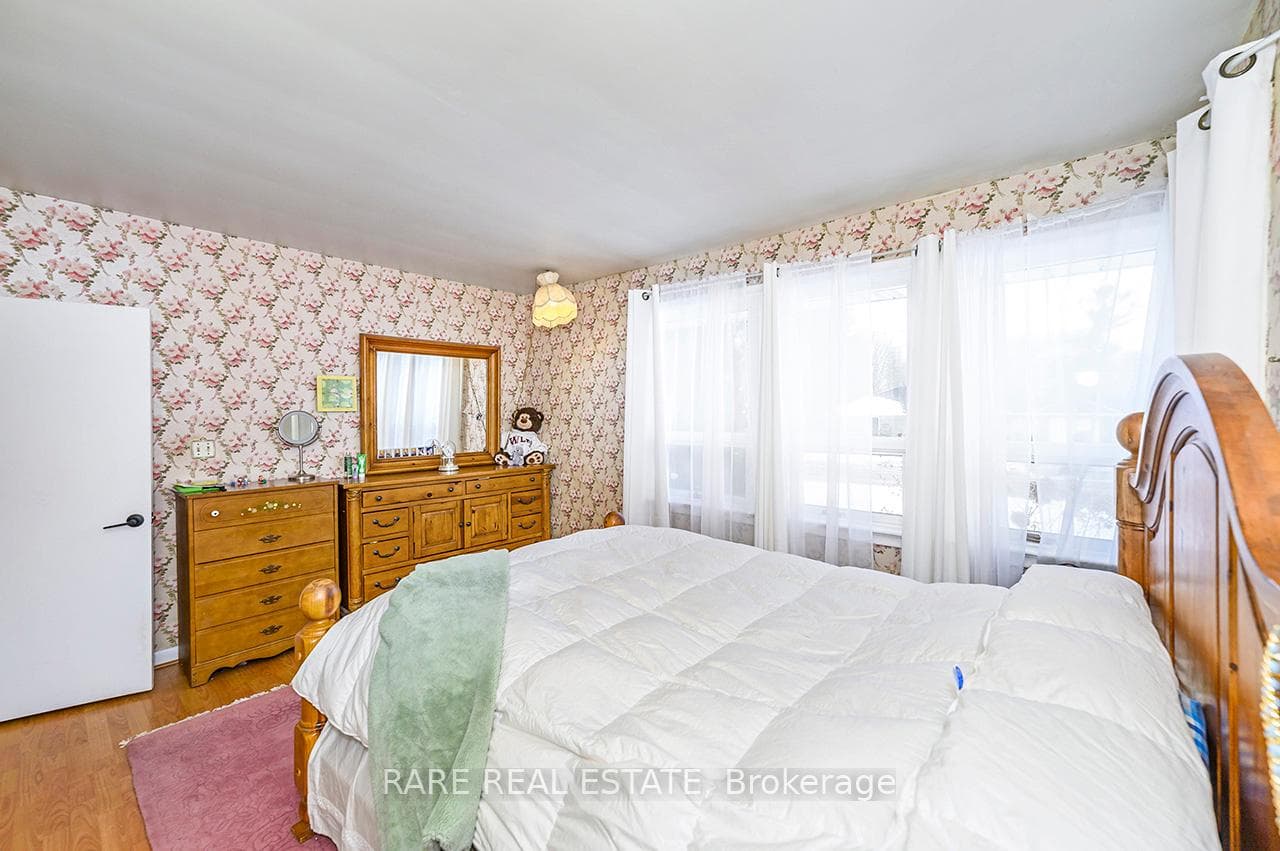 220 Millard Avenue photo 12