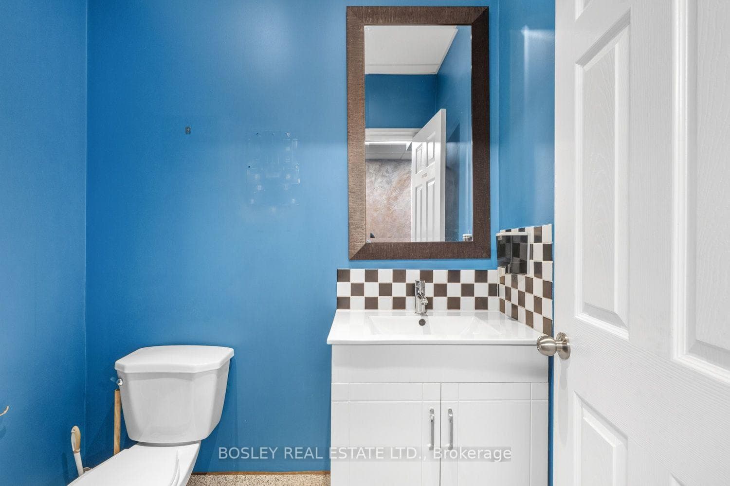 3524 Bathurst Street photo 16