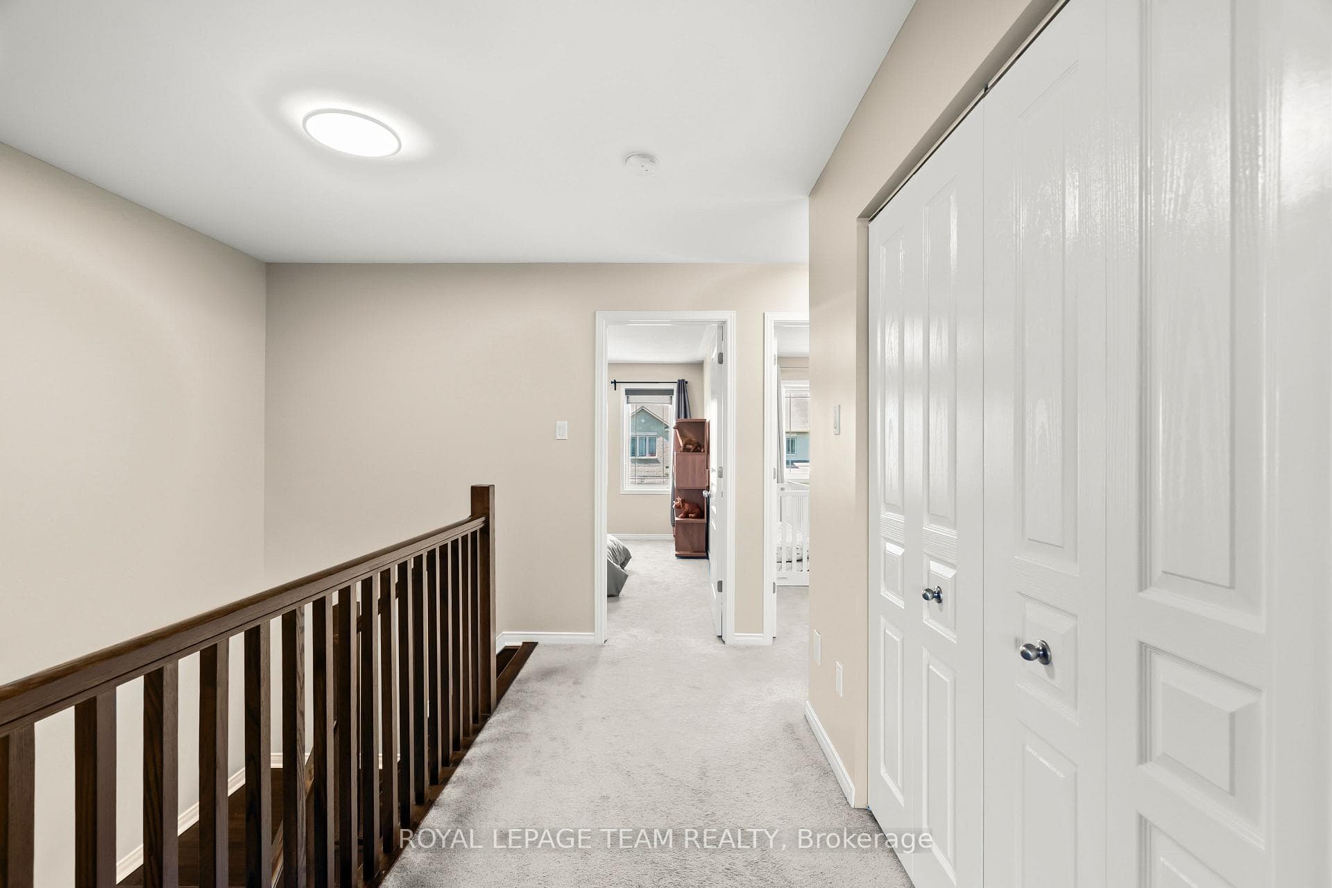 529 PEPPERVILLE Crescent photo 35