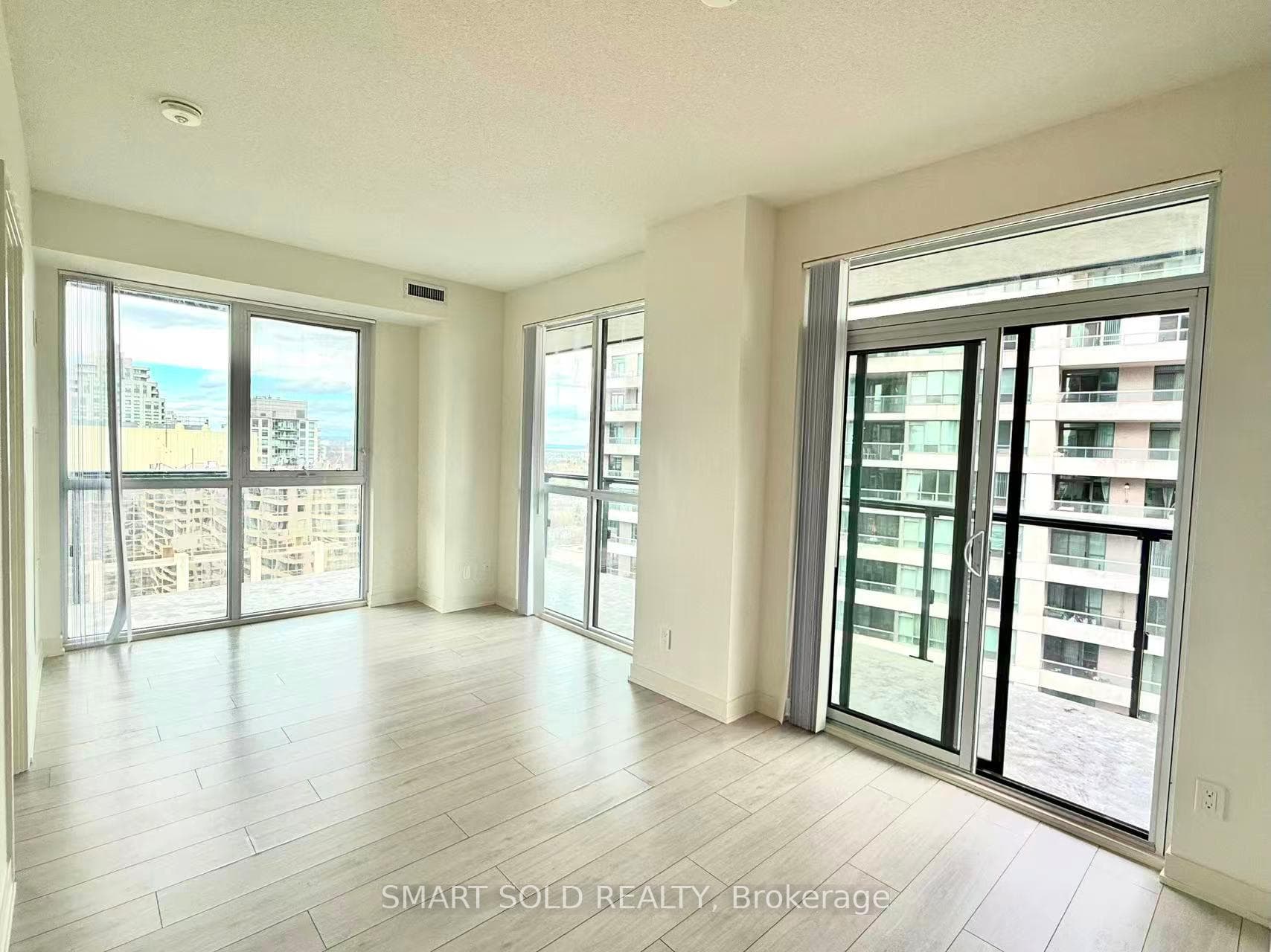 4955 Yonge Street Unit 2819 photo 4