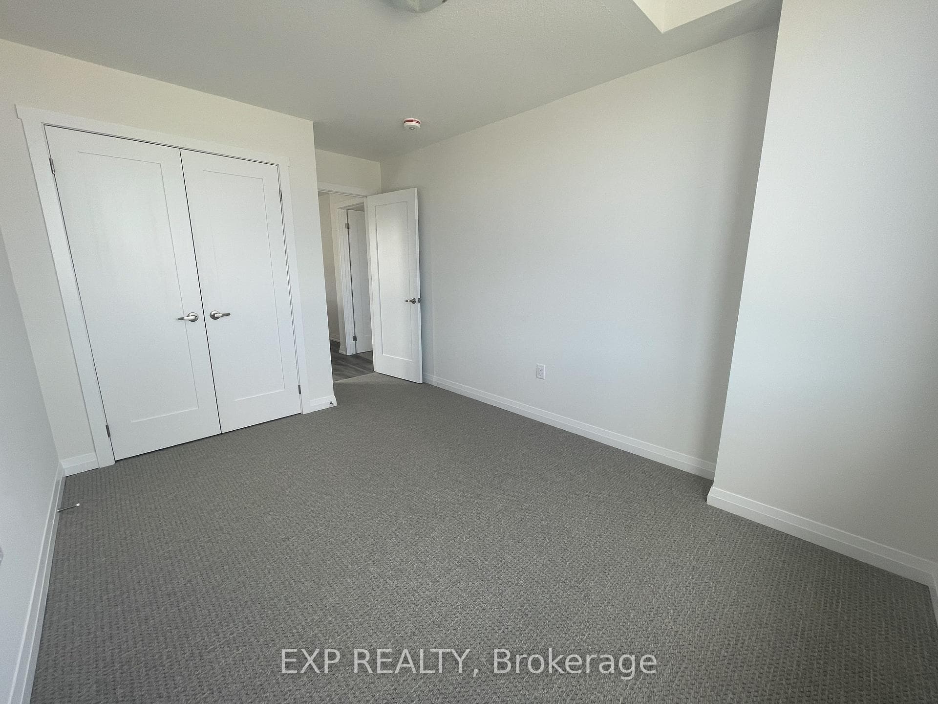185 Lormont Boulevard photo 21