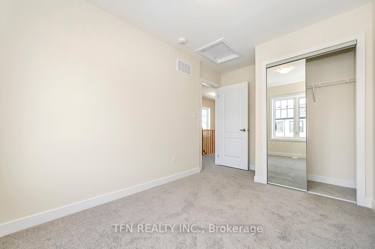 210 Melody Lane photo 32