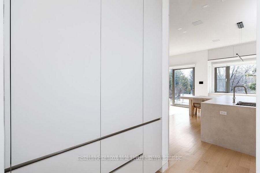 21 FARRELL Avenue photo 19