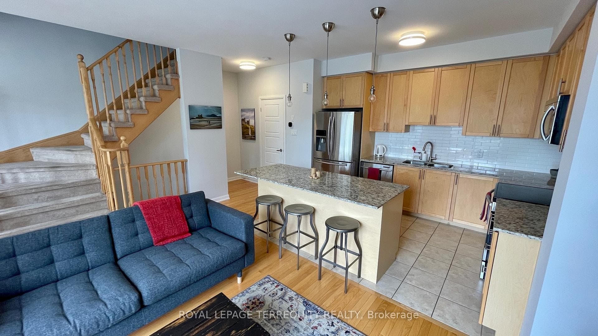 165 Hampshire Way Unit 152 photo 7