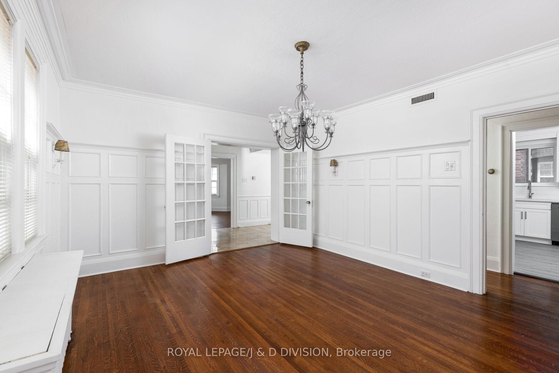 479 Oriole Parkway photo 35