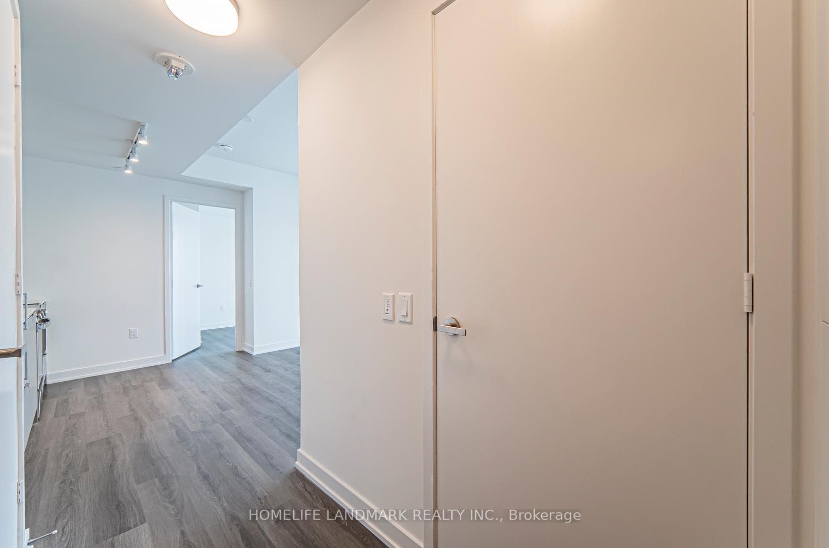 3883 Quartz Road Unit #1801 photo 4