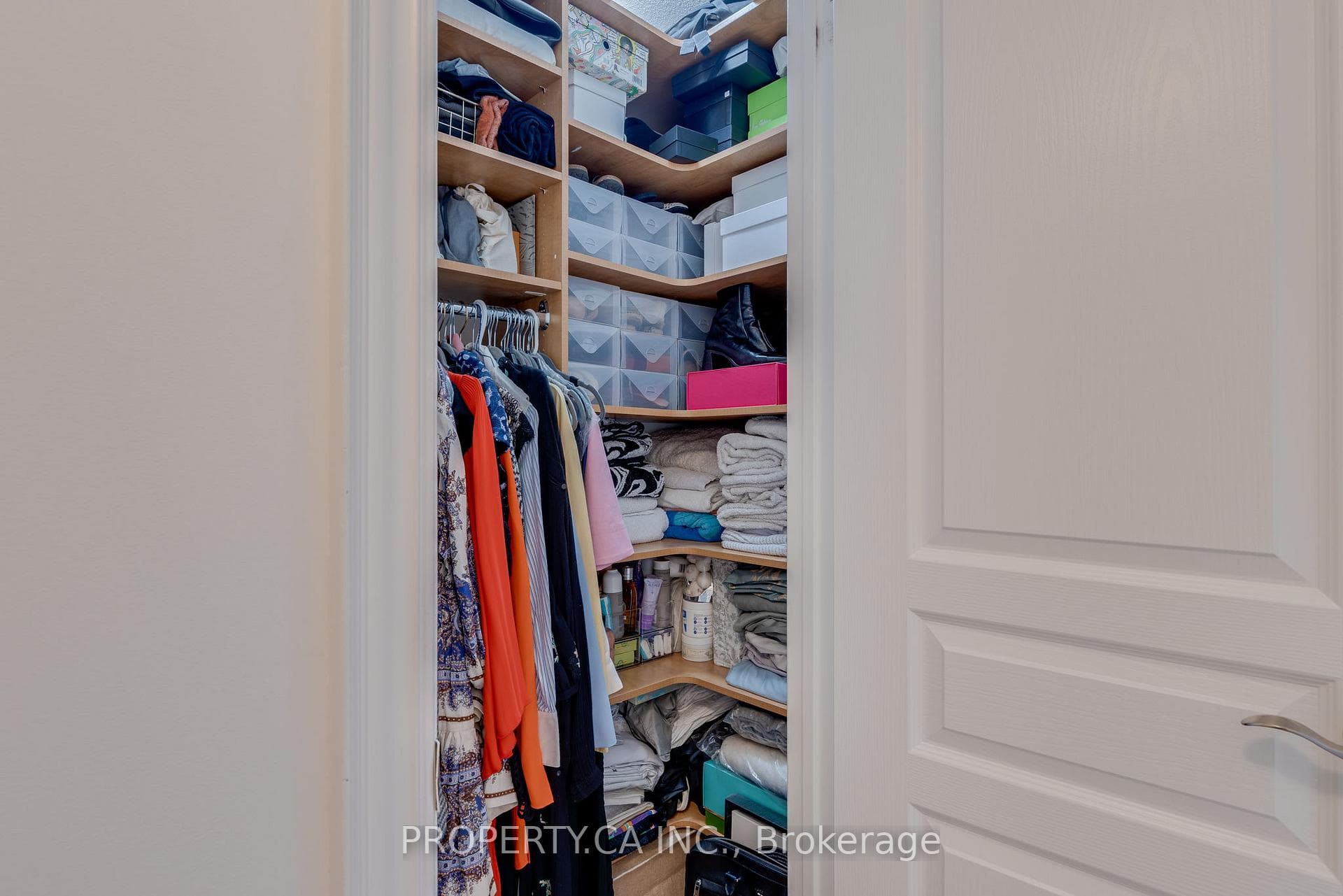 437 Roncesvalles Avenue Unit 211 photo 18
