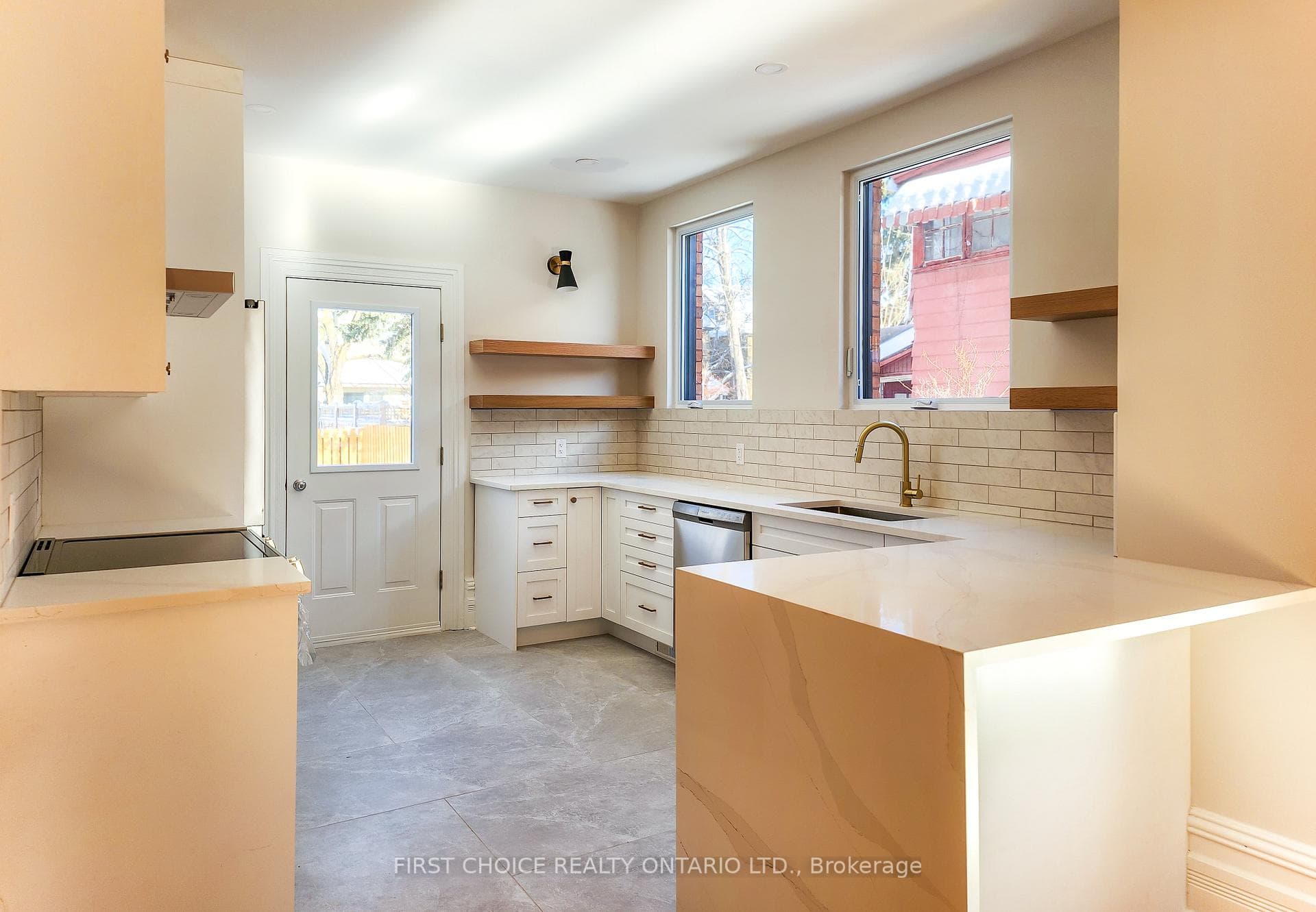 27 Third Avenue photo 15