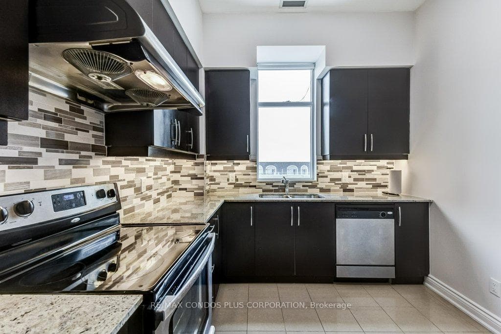 10 Bloorview Place Unit 1517 photo 19