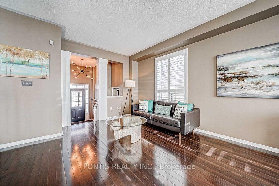 1020 Mccuaig Drive Unit Upper photo 7