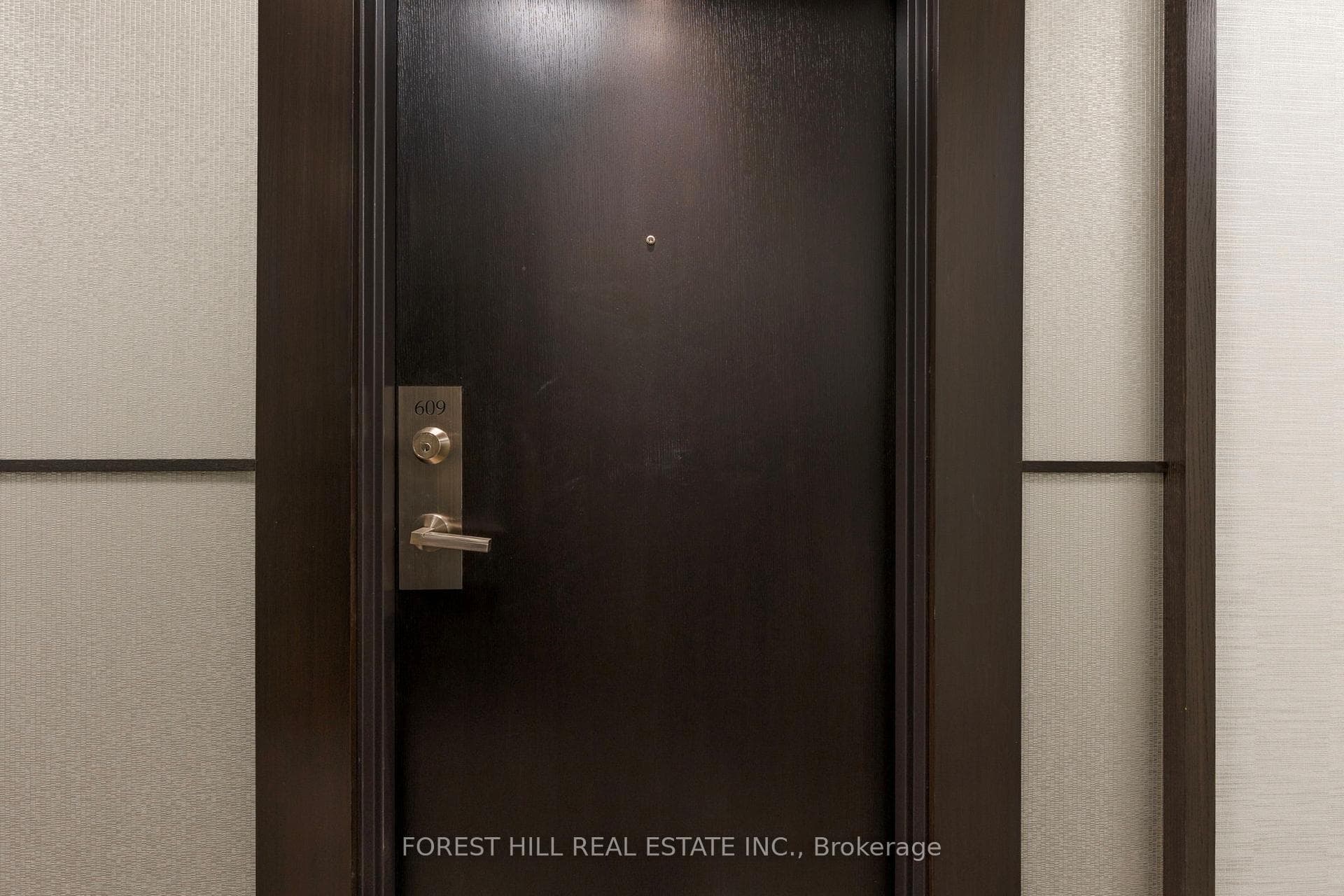 23 Glebe Road Unit 609 photo 3