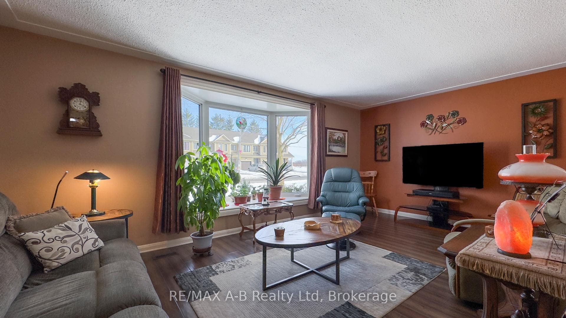 101 Middleton Street photo 6