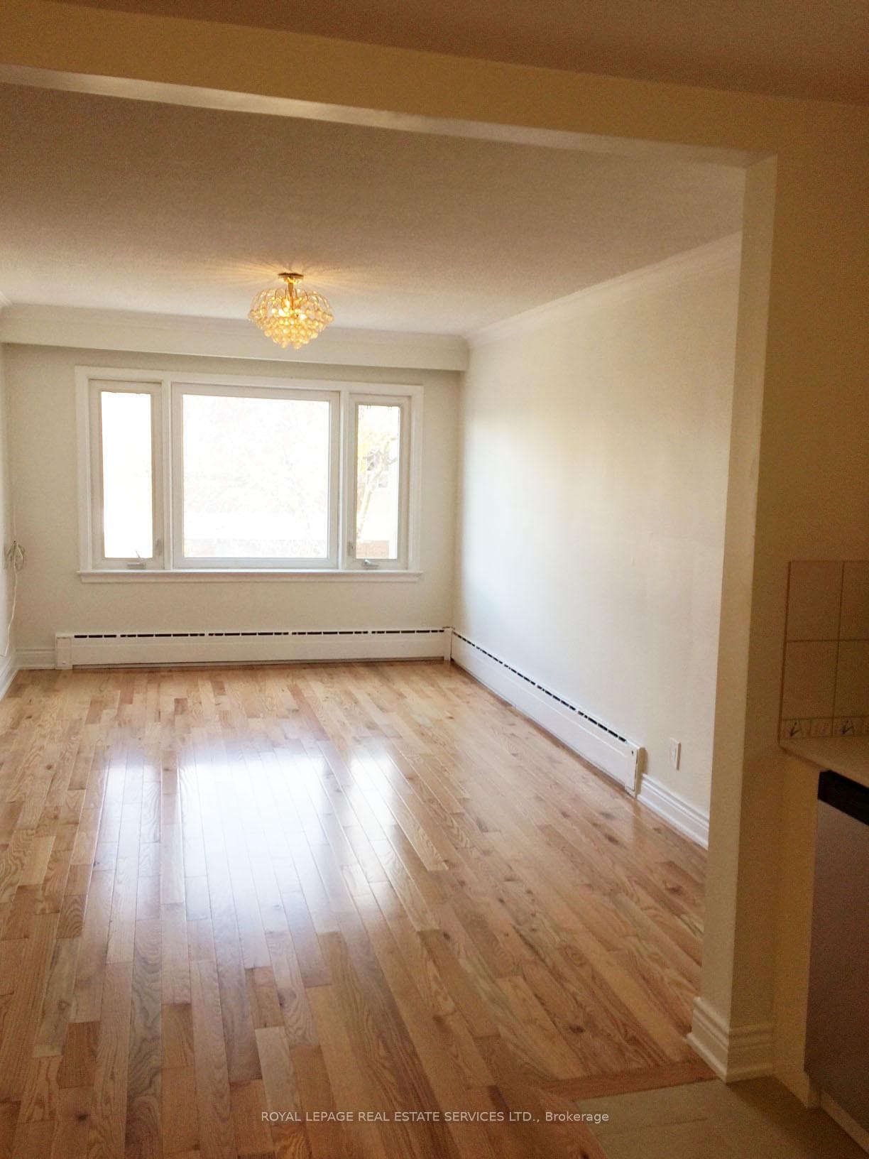 475 Winona Drive photo 23