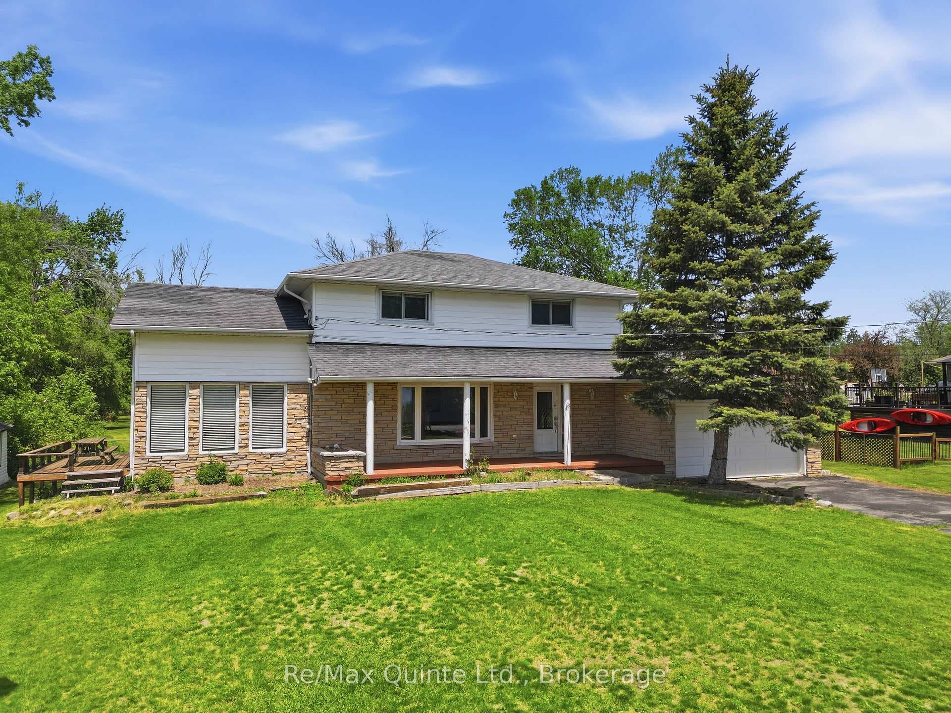 106 Baylea Drive photo 1