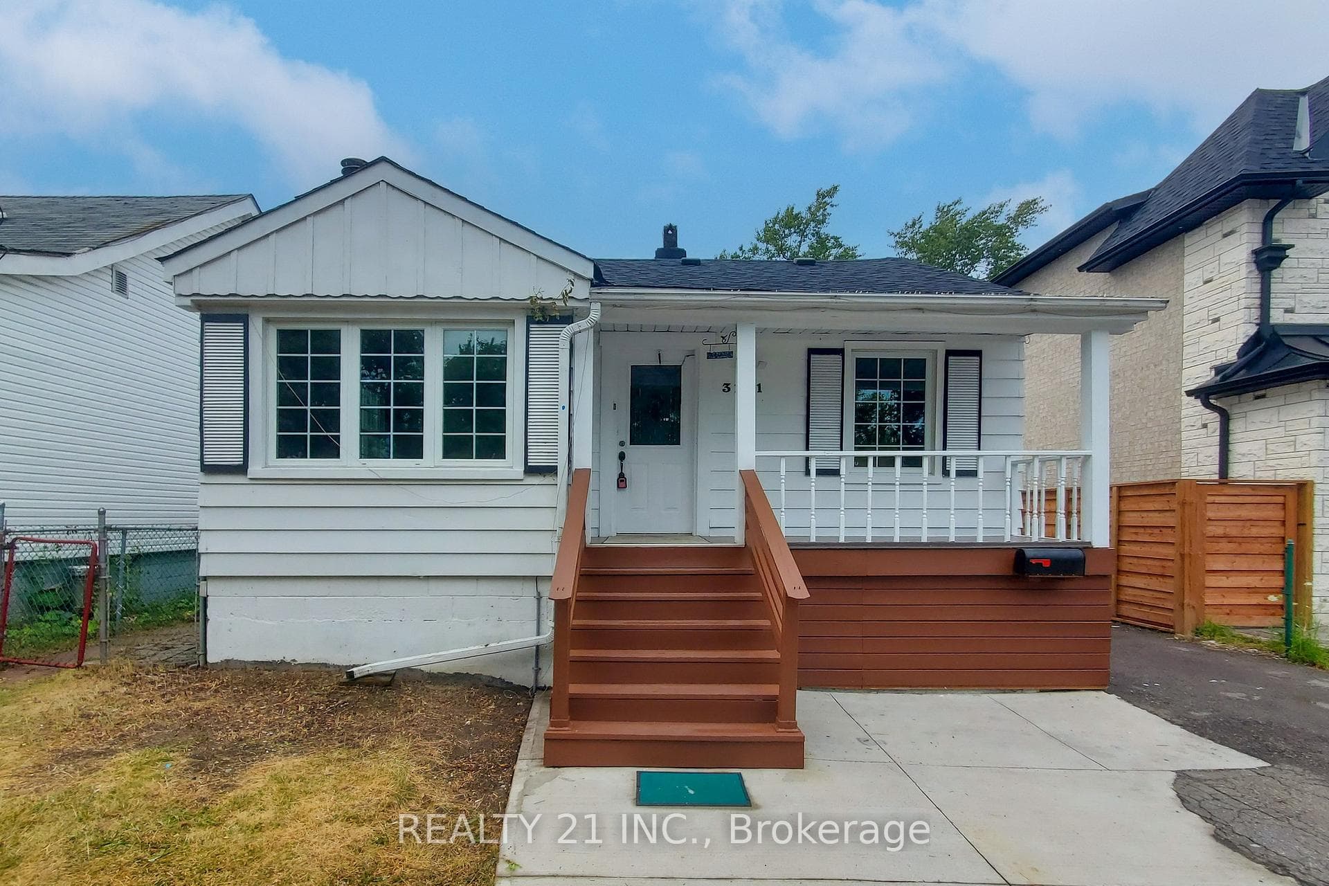 3131 Churchill Avenue photo 4