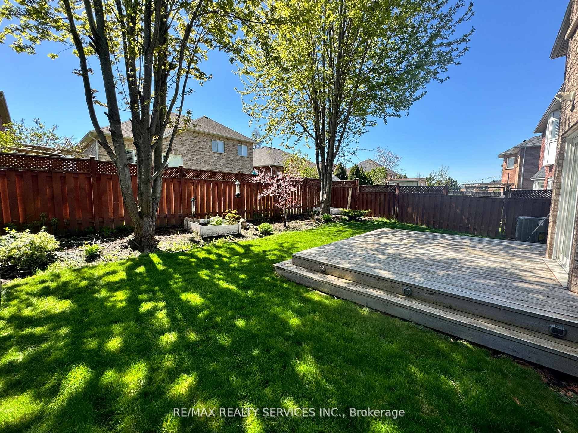 61 Royal Valley Drive photo 39