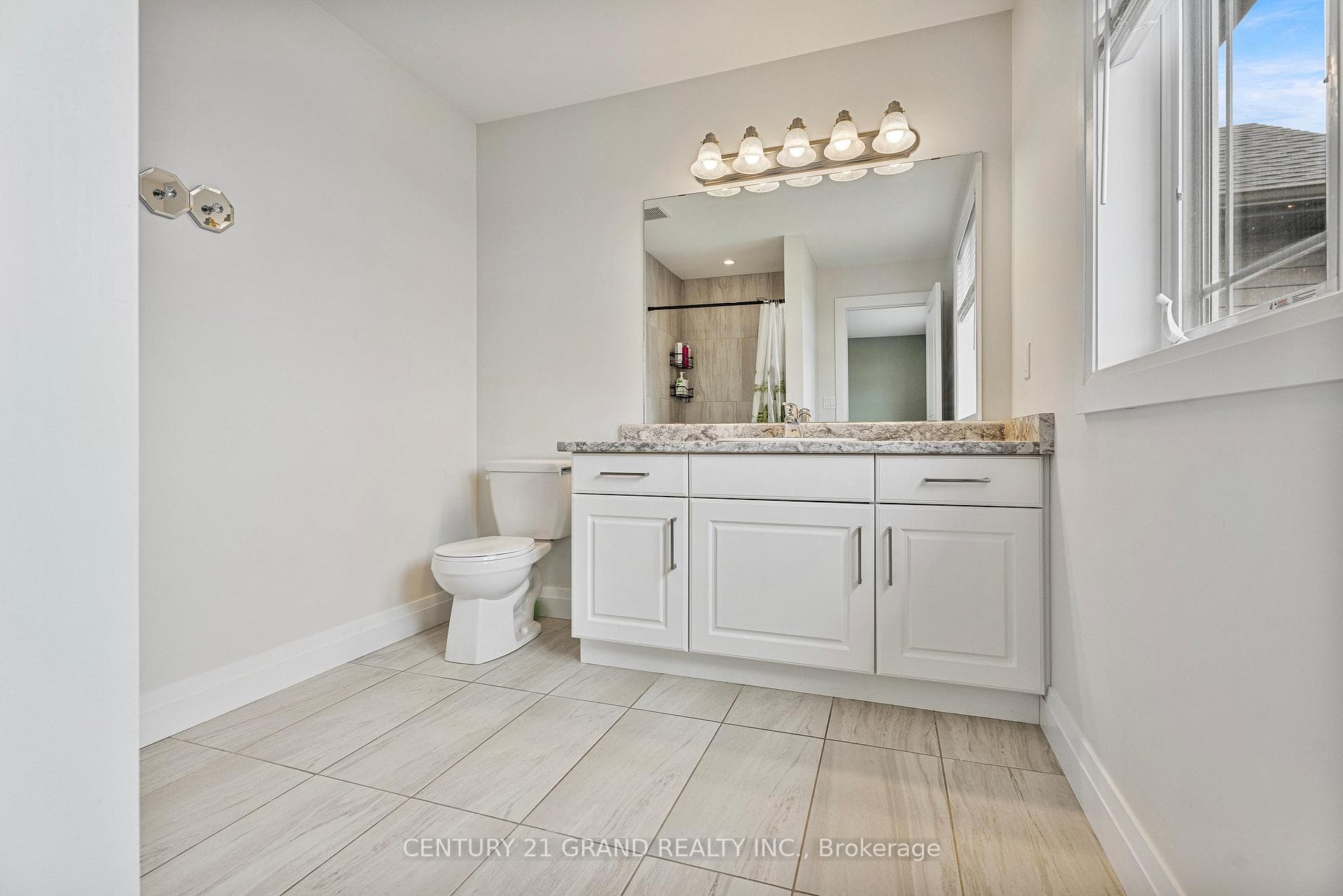73 Lafayette Street photo 21