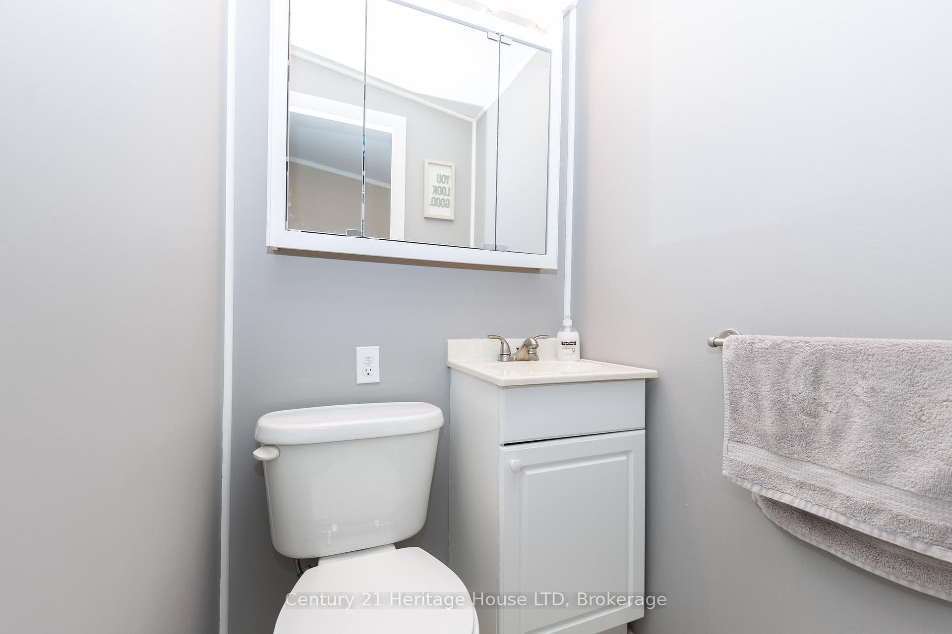 Upstairs 2 pc bath