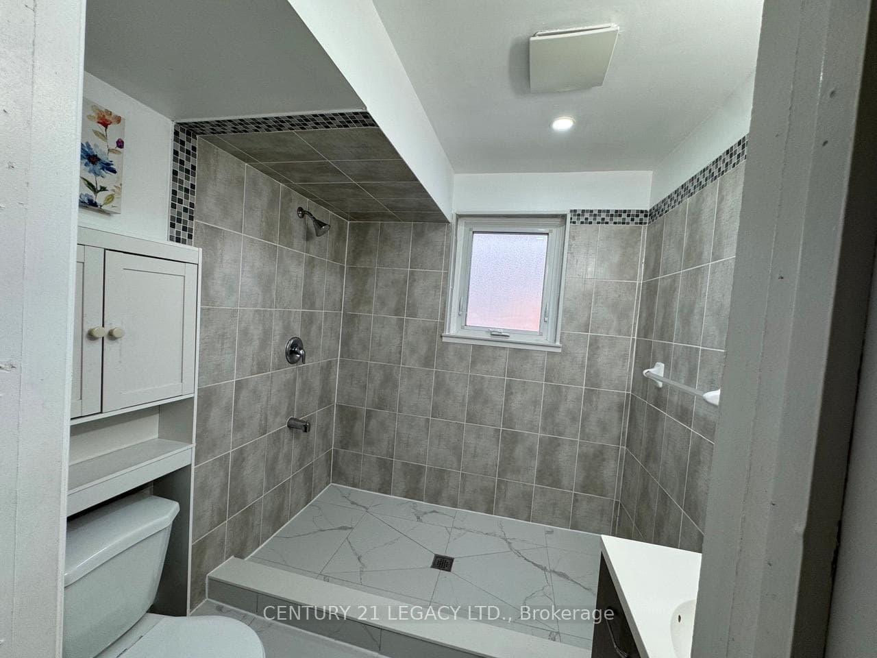 15 Vange Crescent photo 11
