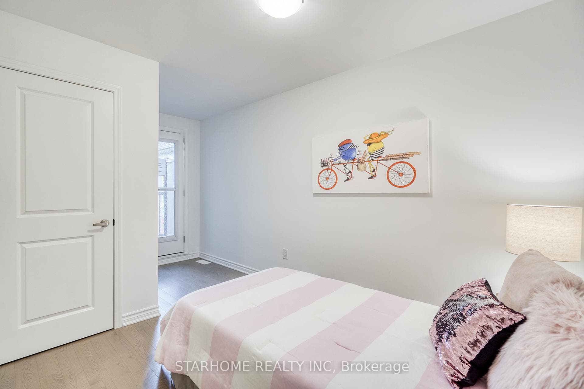 11 Avani Avenue photo 28
