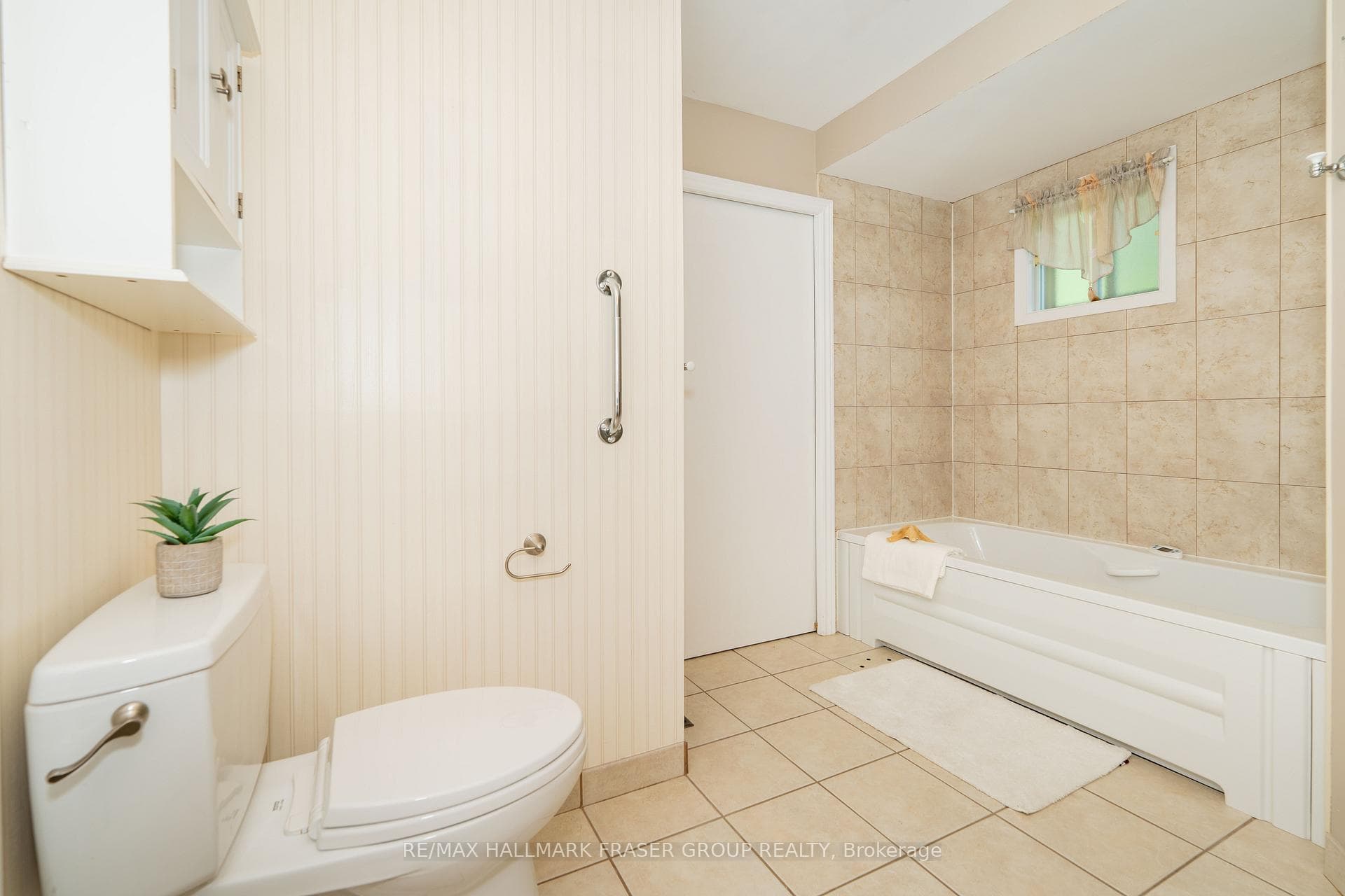 59 Regency Crescent photo 11