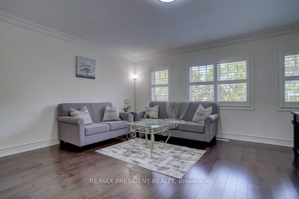 14 Burlwood Road photo 32