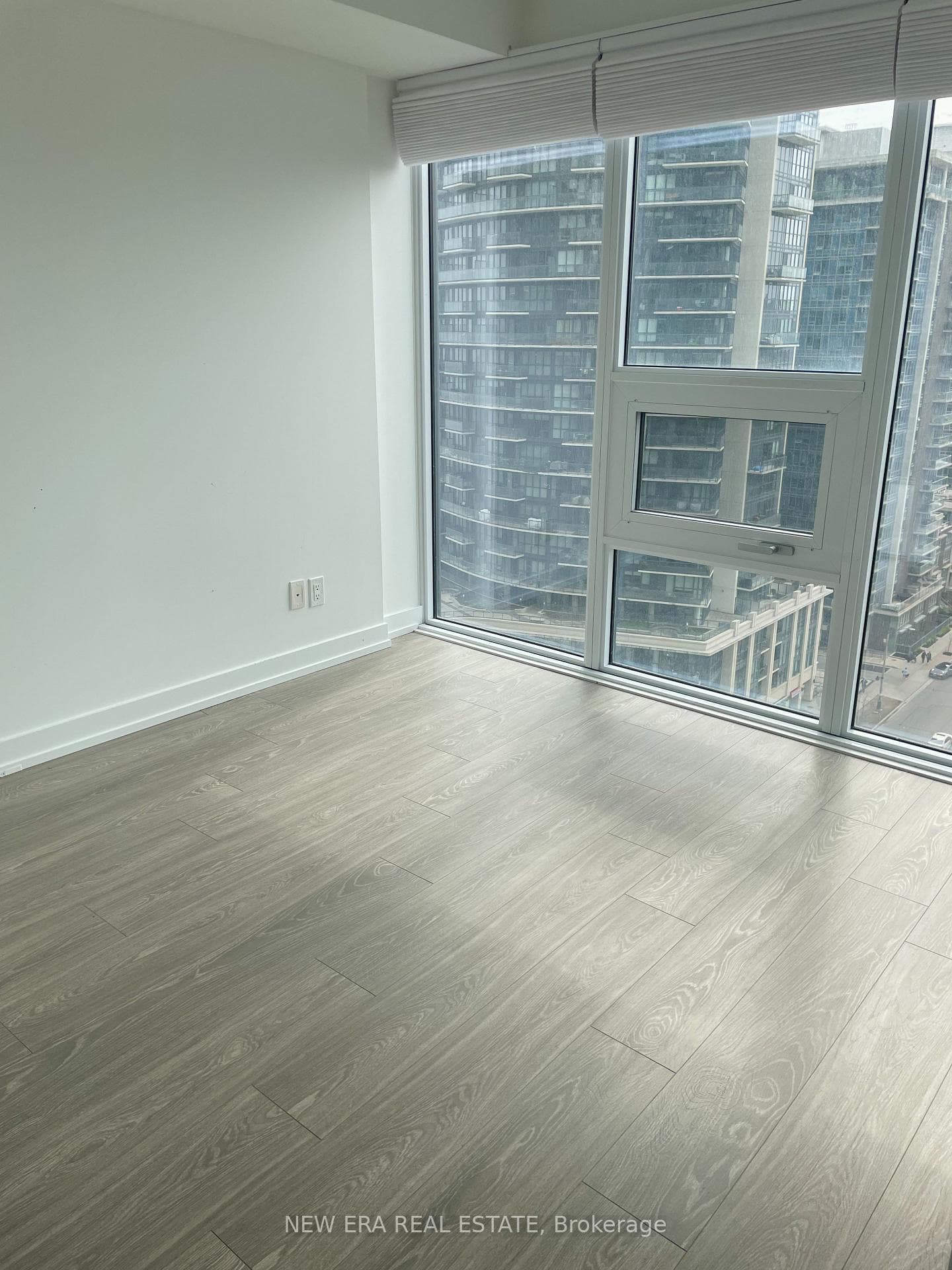 19 Western Battery Road Unit 1608 photo 11