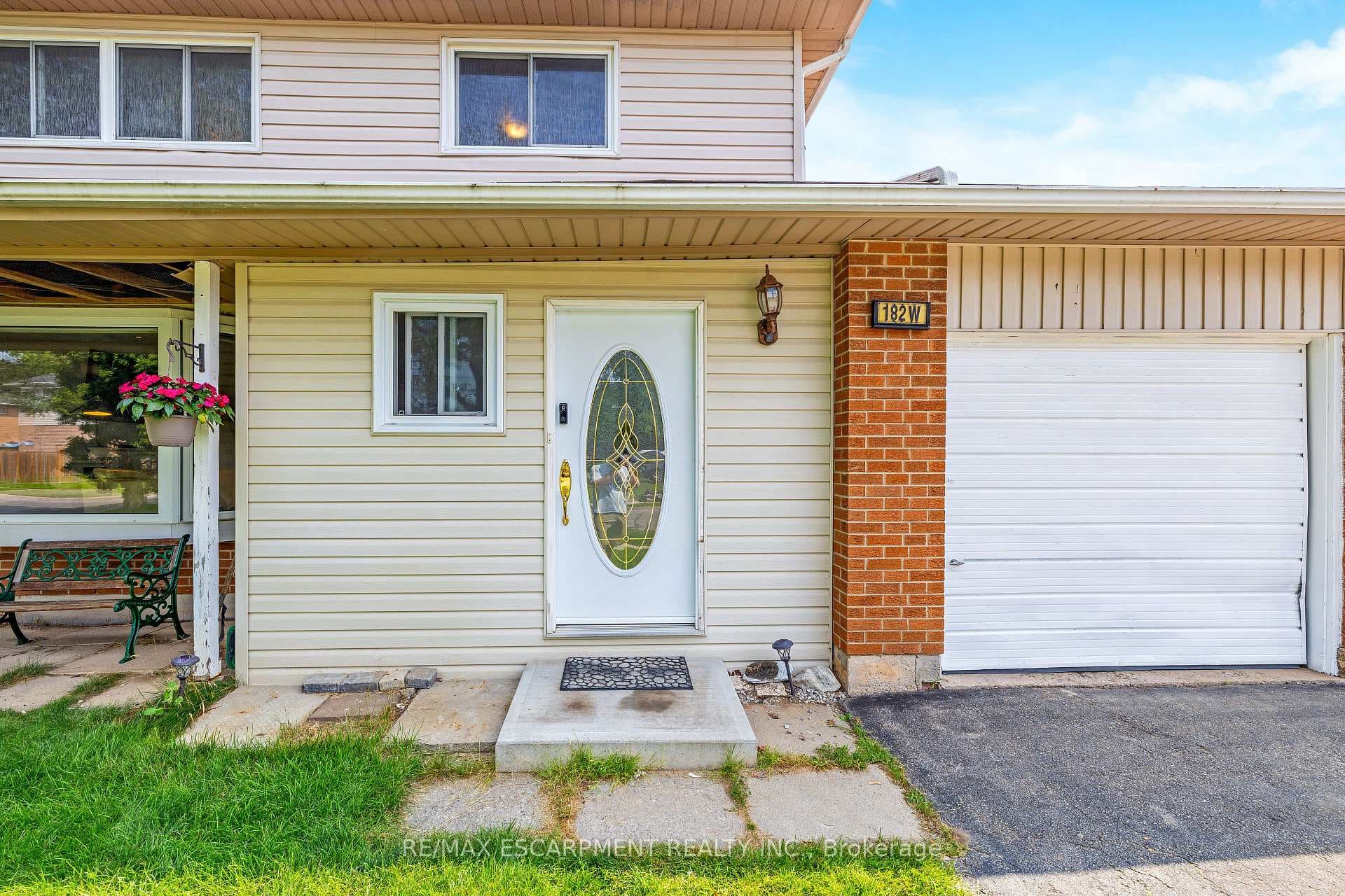 182 Mill Street photo 3