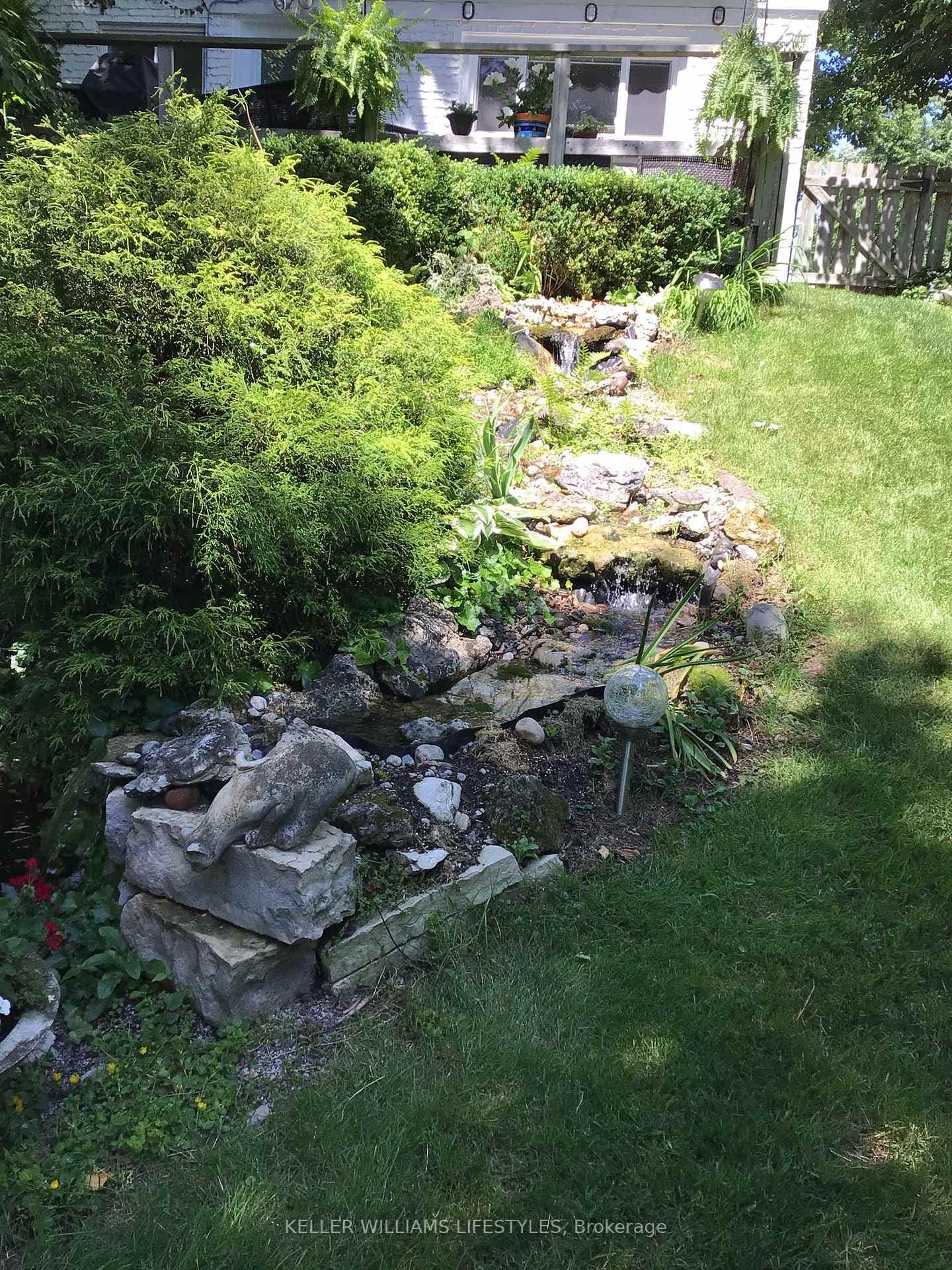 824 Manchester Road photo 33