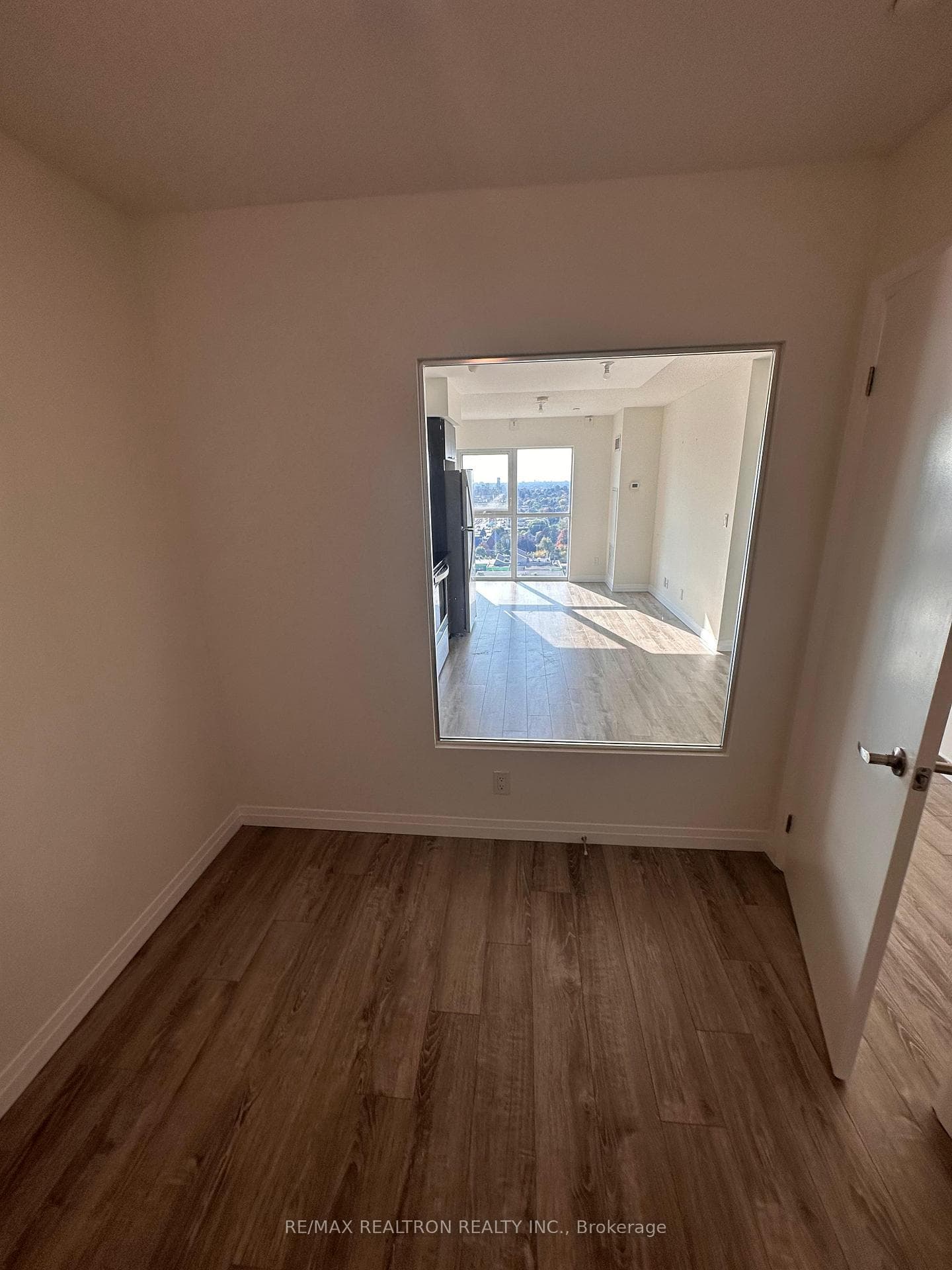 2150 Lawrence Avenue Unit PH05 photo 4