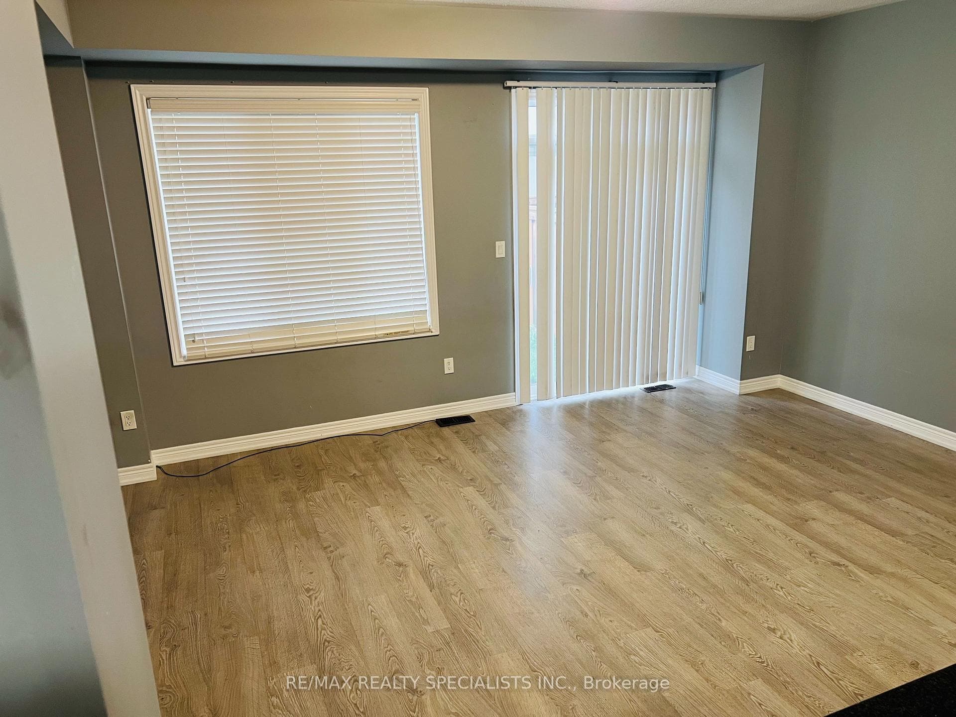 49 Doris Pawley Crescent photo 5
