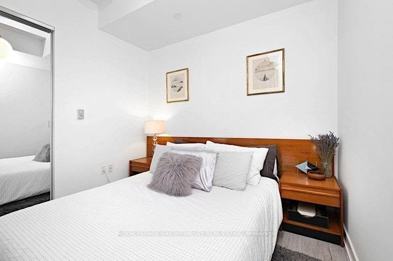 106 Dovercourt Road Unit 611 photo 16