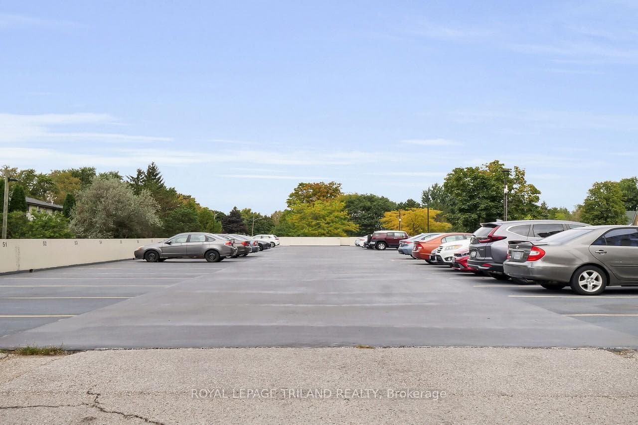 127 Belmont Drive Unit 106 photo 23
