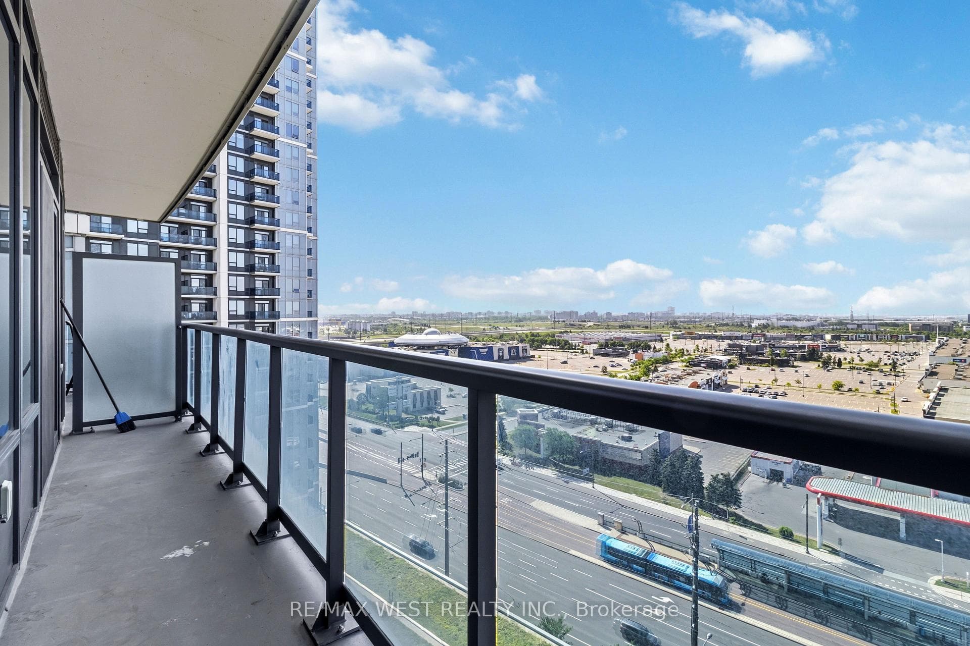 3700 Highway 7 Road Unit 1404 photo 27