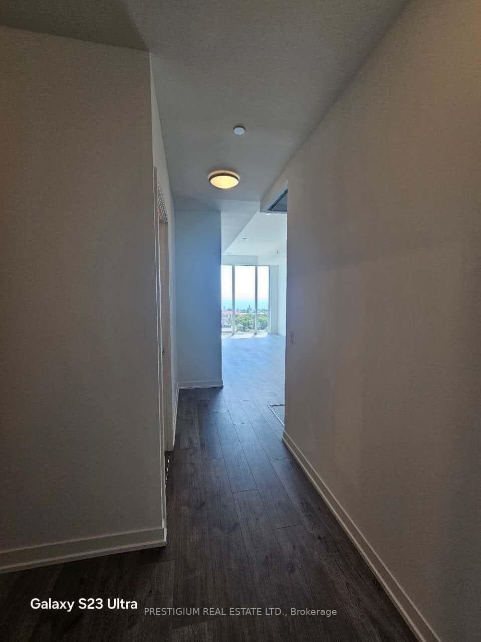285 Dufferin Street Unit 1310 photo 6