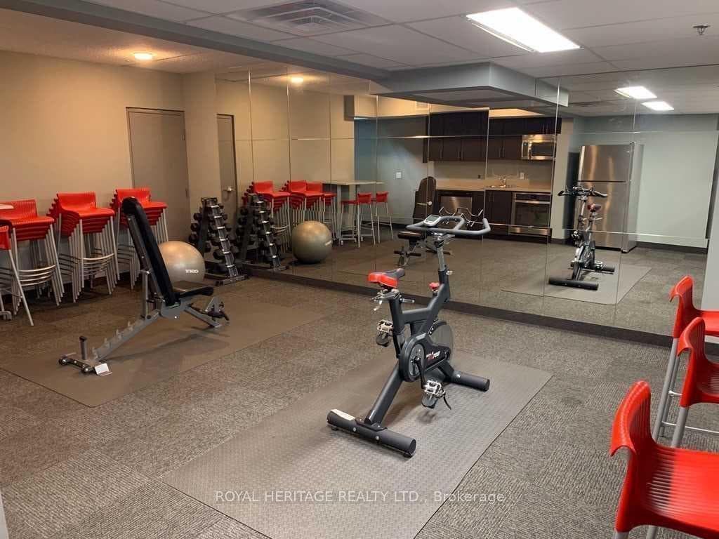 321 Spruce Street Unit 305 photo 16