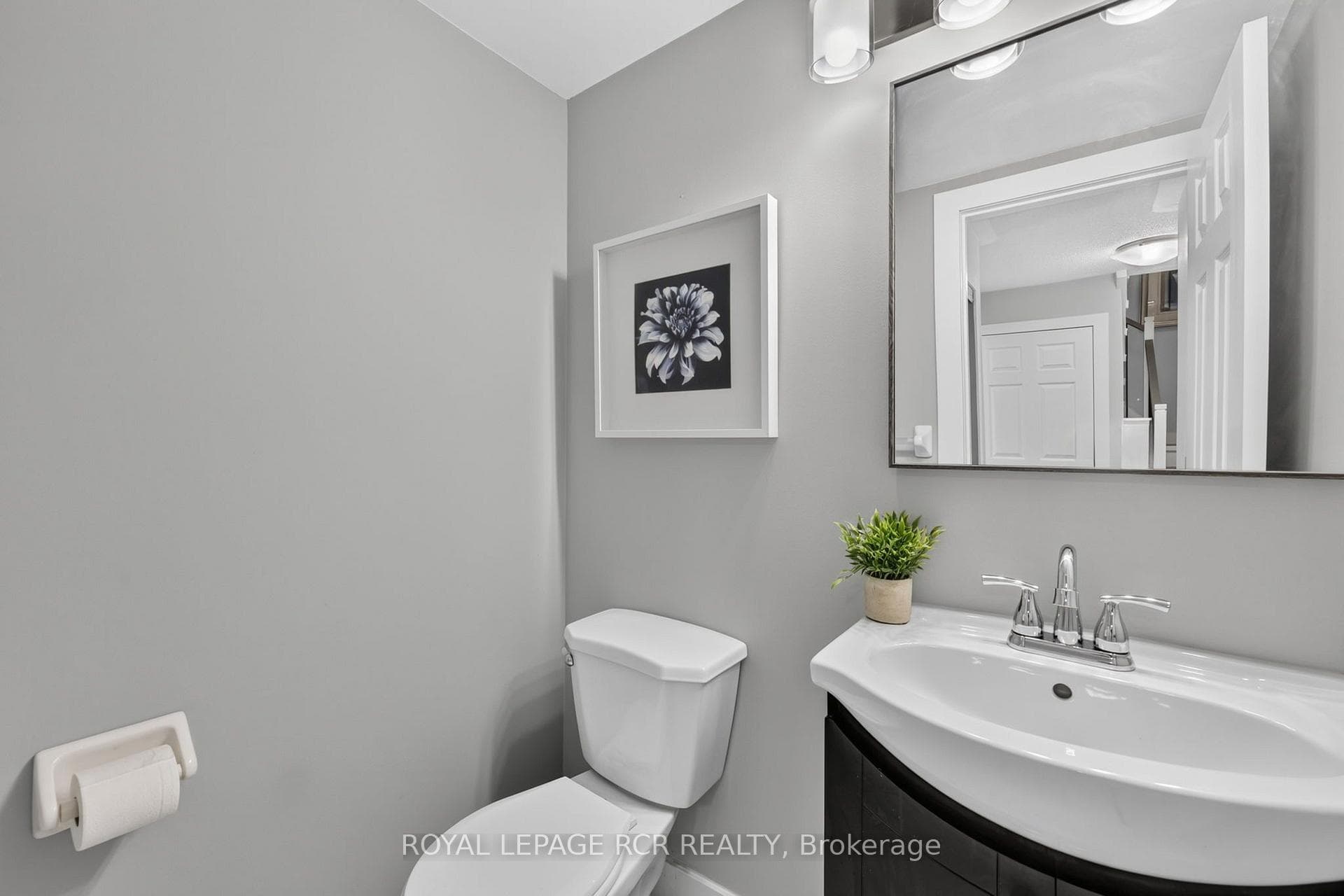 95 Waters Boulevard photo 15