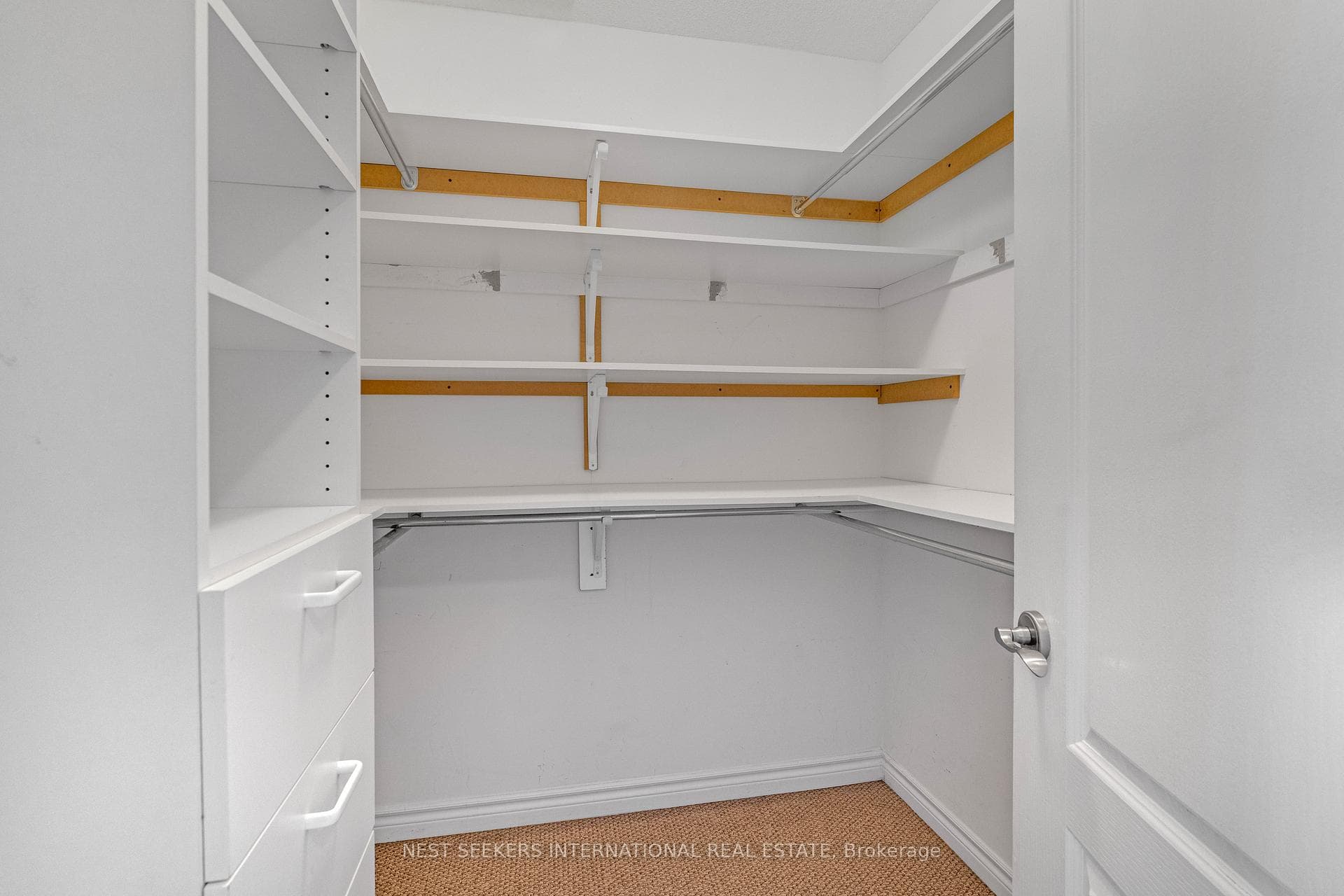 115 Headwater Road photo 18
