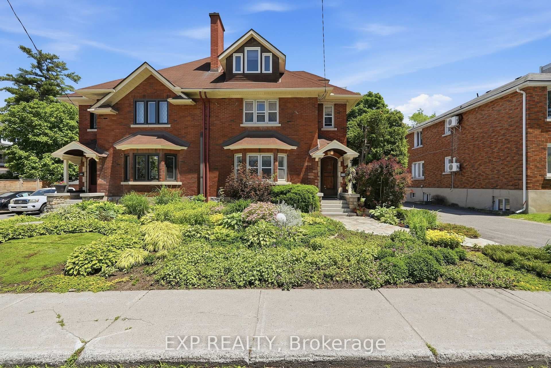 421 Hamilton Avenue photo 1