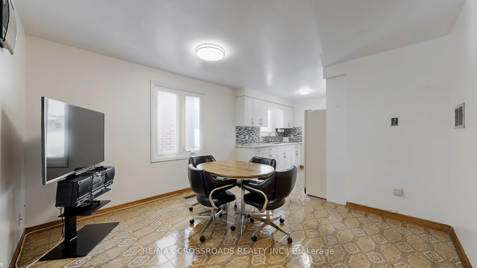 93A Wanstead Avenue photo 8