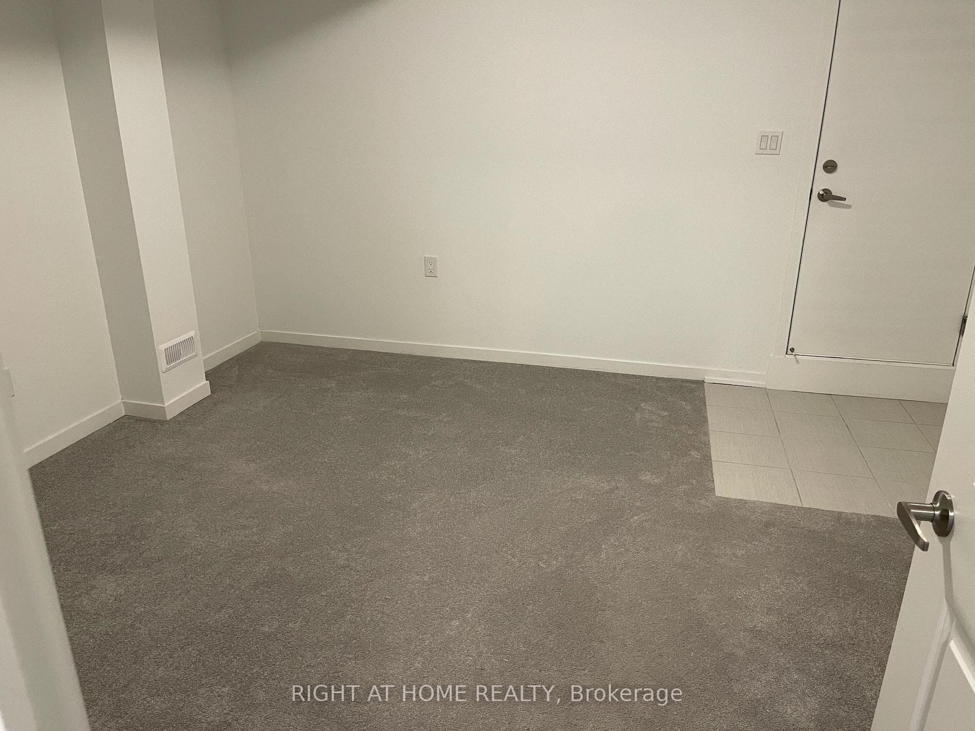 36 Bateson Street photo 20