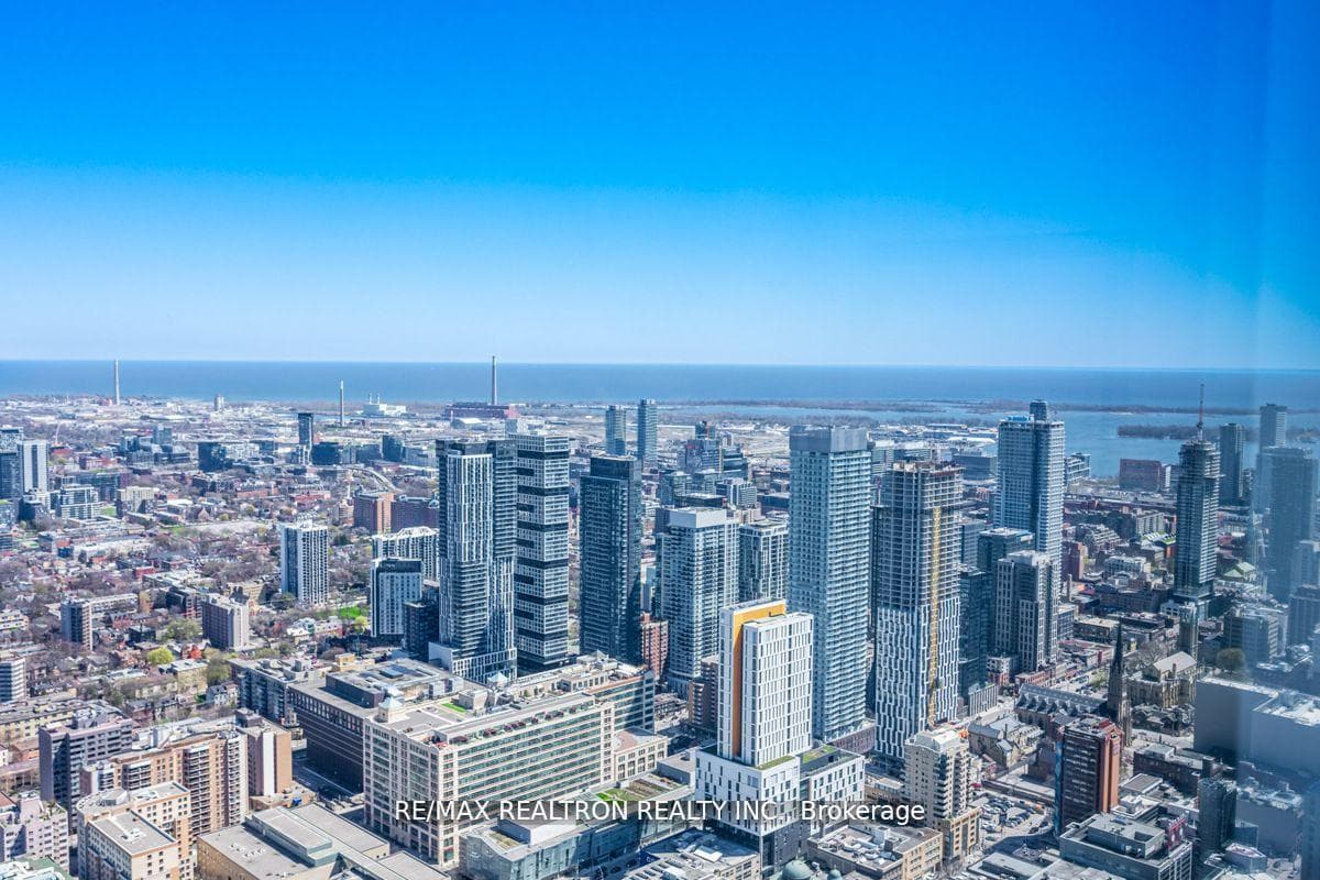 388 Yonge Street Unit 6404 photo 28